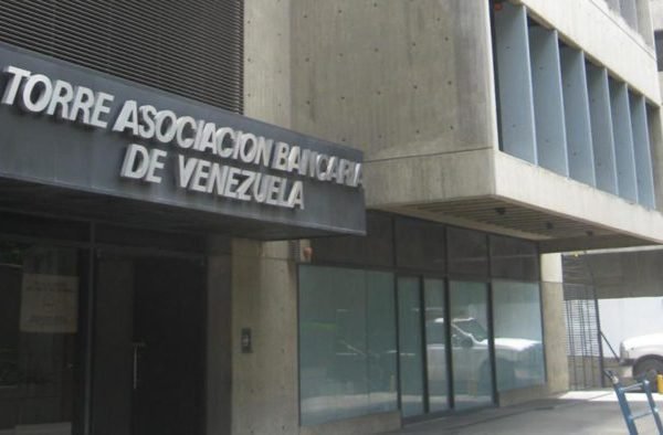 Asociación Bancaria de Venezuela y Cámara Petrolera colaboran para fortalecer la gestión del sector hidrocarburos