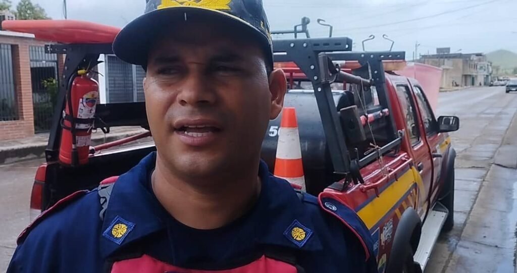 Bomberos del estado Sucre toman precauciones ante la temporada ciclónica