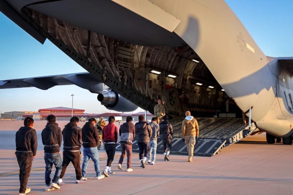 El Supremo da vía libre al Gobierno de Trump para deportar migrantes a terceros países