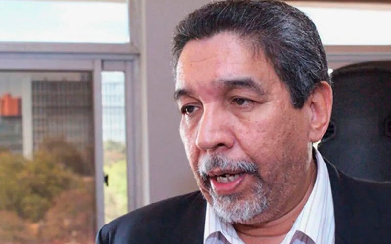 Froilán Barrios La madre de todas las batallas en defensa de la Constitución