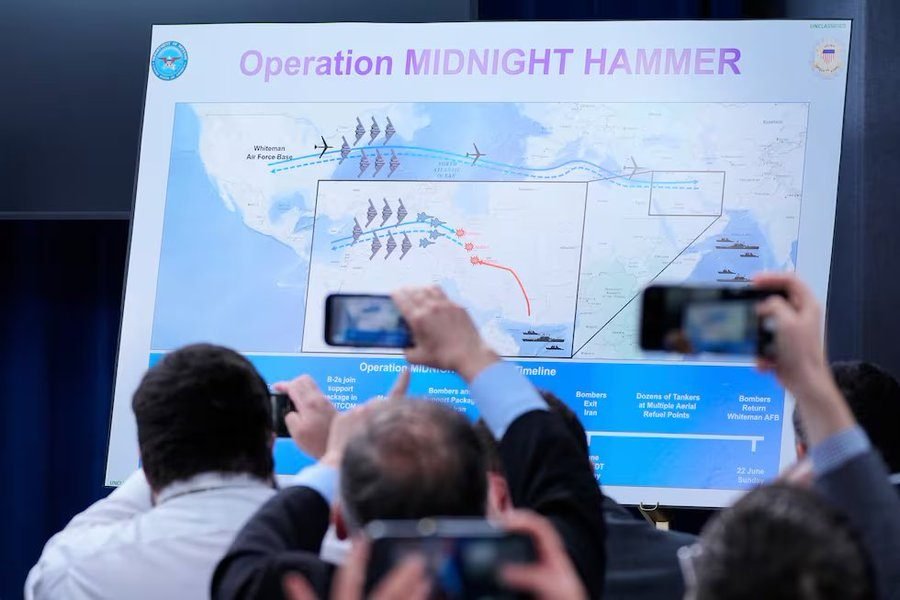 Instalaciones nucleares en Irán fueron atacadas con 125 aviones y 75 proyectiles, incluyendo 14 bombas anti búnker