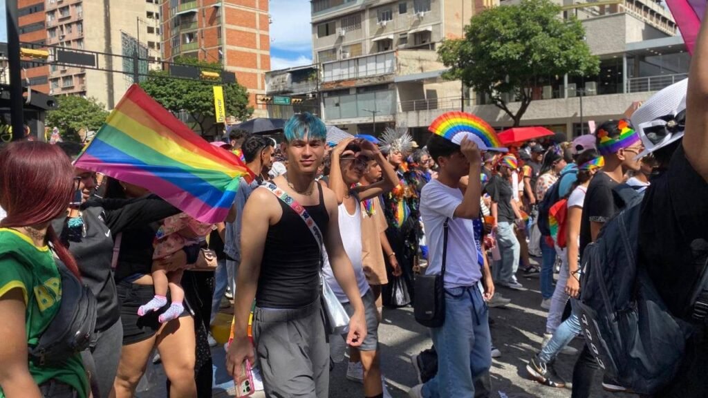 Marcharon en Caracas para exigir respeto y avances en derechos para la comunidad LGBTIQ+