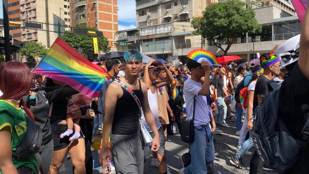Marcharon en Caracas para exigir respeto y avances en derechos para la comunidad LGBTIQ+