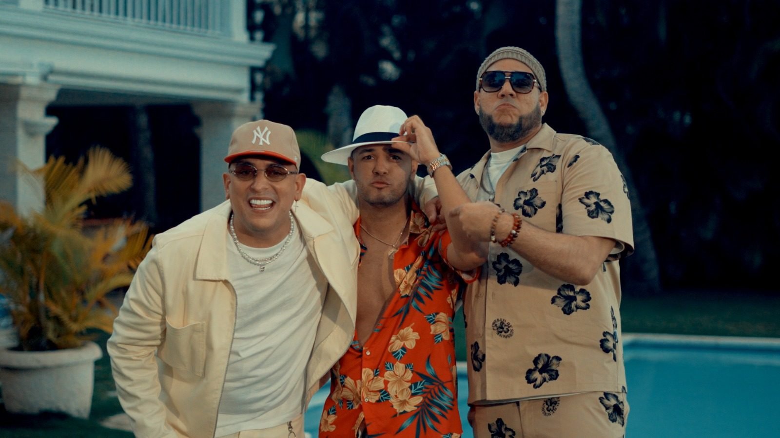Pioneros del reggetón J. king & Maximan regresan con el sencillo "Pa' Que Me Llama"