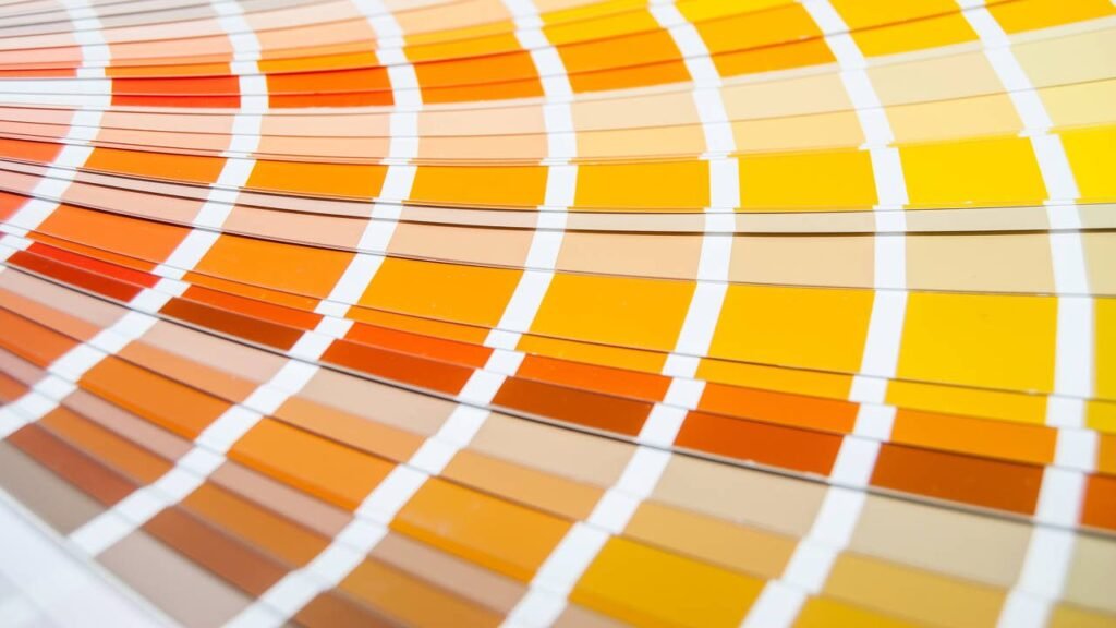 ¿La naranja se llama naranja por el color naranja… o es al revés?