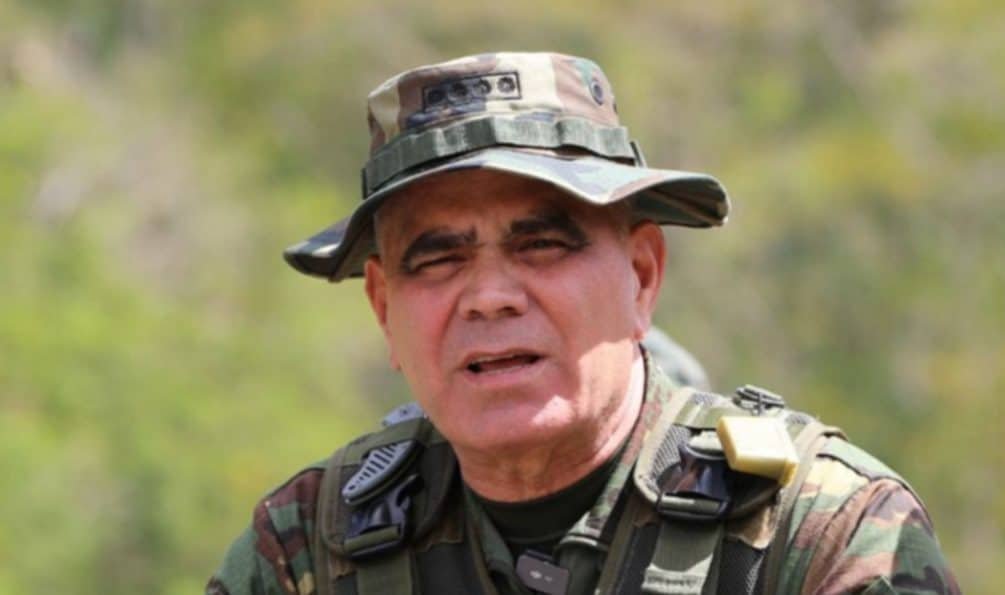 Aeronave estadounidense "sobrevoló" La Orchila, alertó Padrino López