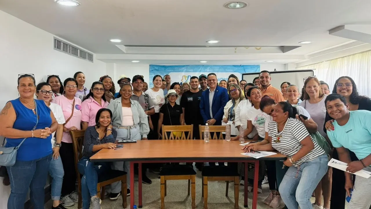 Alcaldía de Maneiro y Bancamiga logran alianza para impulsar emprendimiento local