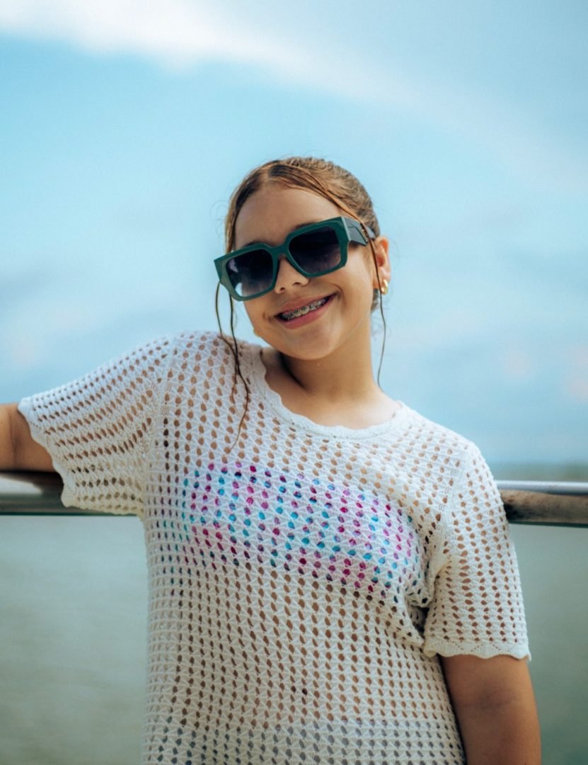 Anny te invita a un viaje de relax y diversión con su nuevo sencillo " Vacaciones"