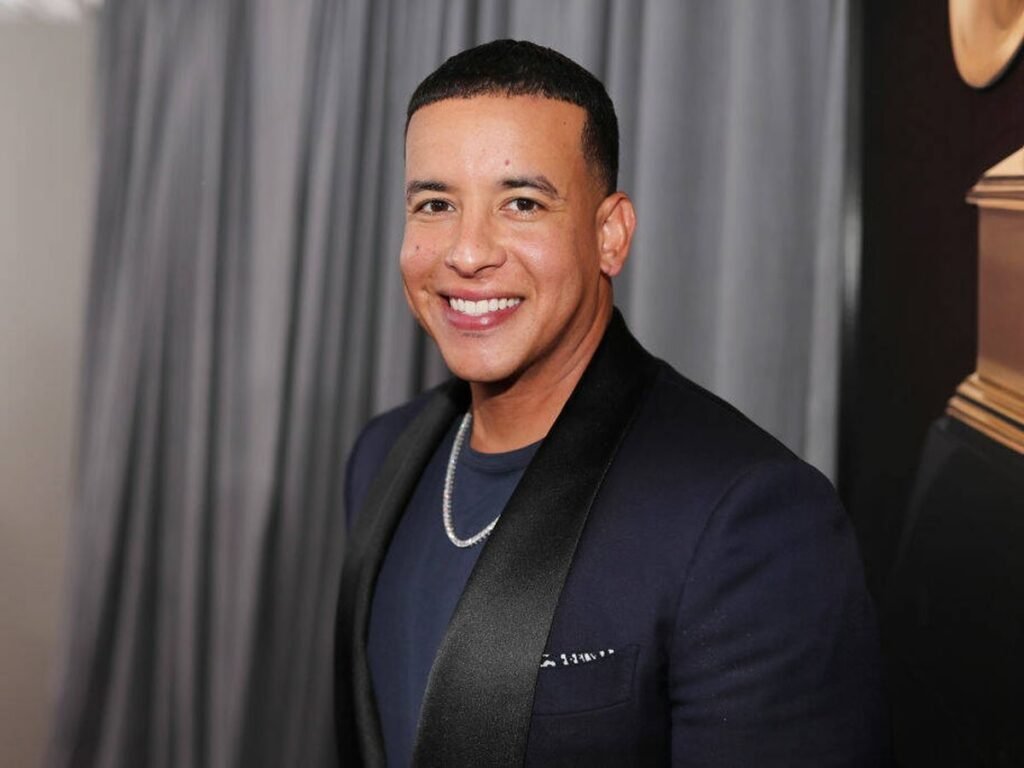 Daddy Yankee anuncia su regreso a la música y sus colegas lo celebran