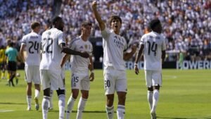 El Real Madrid gana en los últimos minutos y clasifica a las semifinales