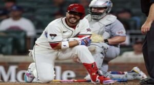 Eugenio Suárez queda fuera del lineup de Arizona tras recibir pelotazo
