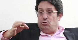 Francisco Santos: La democracia en peligro