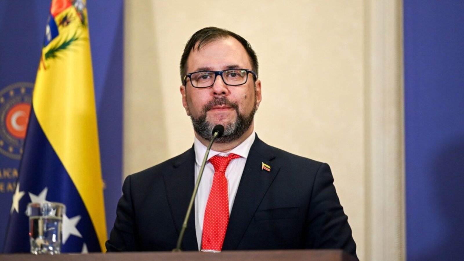 Gobierno de Venezuela rechaza endurecimiento de la política de EE.UU. contra Cuba