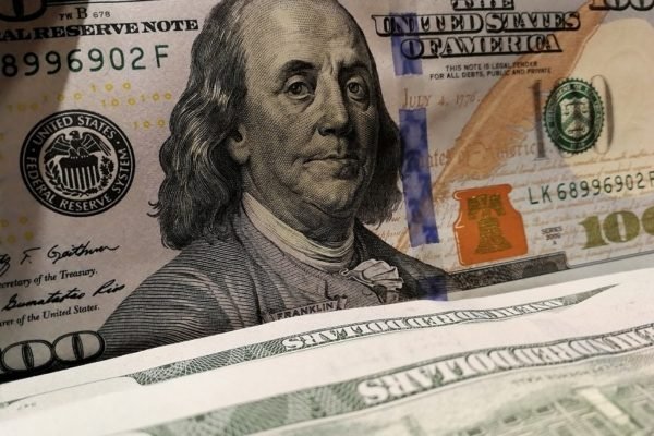 Inflación de EEUU sube a 2,7% anual en junio debido al impacto sobre los precios de los aranceles