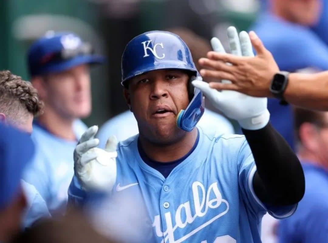 Salvador Pérez jugará con Leones del Caracas en la próxima temporada de la LVBP
