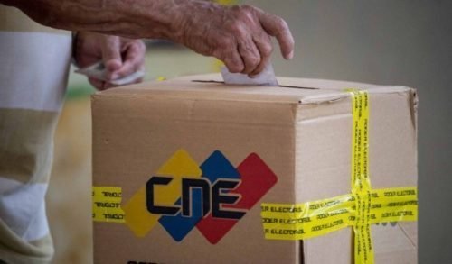 Venezuela se alista para escoger a sus 335 alcaldes en unos comicios con poca oposición