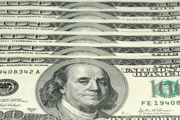 Depósitos en divisas en alza representaron casi 40% de las captaciones totales al cierre del primer semestre
