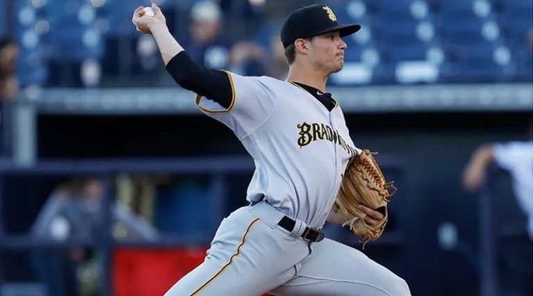 Leones del Caracas refuerza su pitcheo con el importado Aaron Shortridge