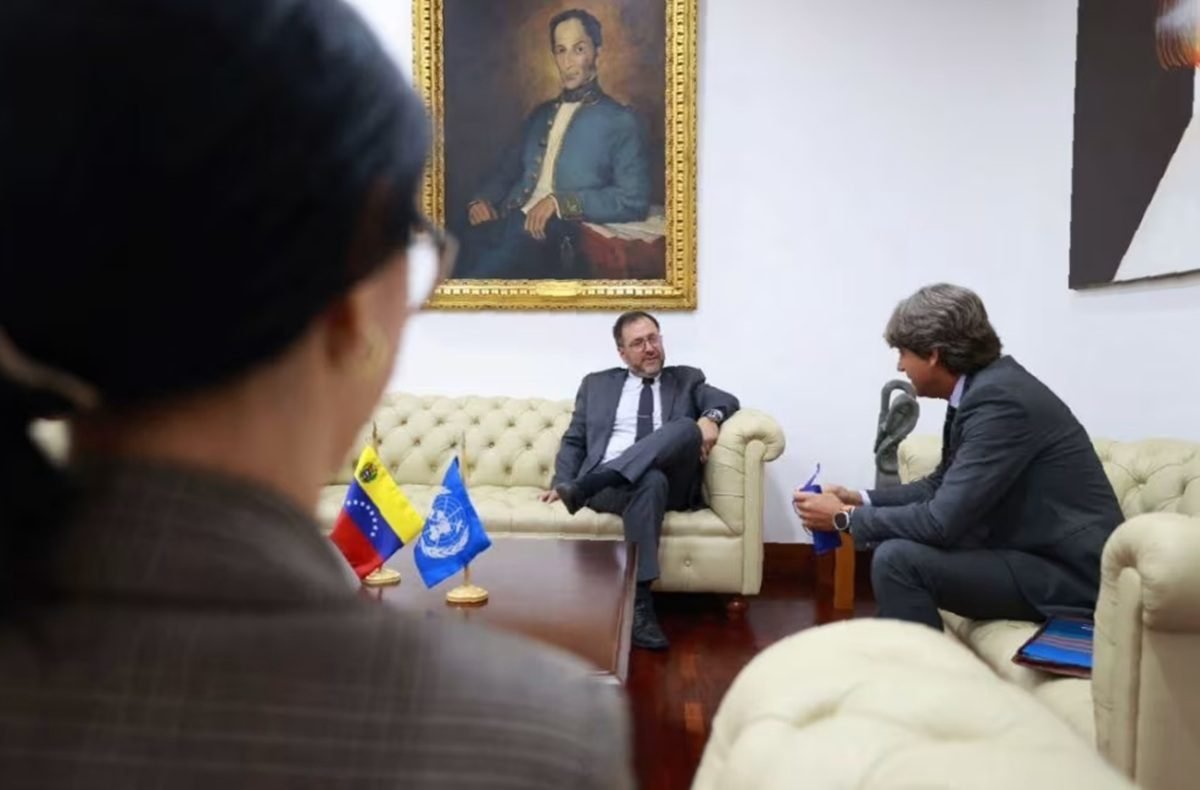 Yván Gil pidió apoyo a la ONU para que EEUU "restablezca la sensatez"