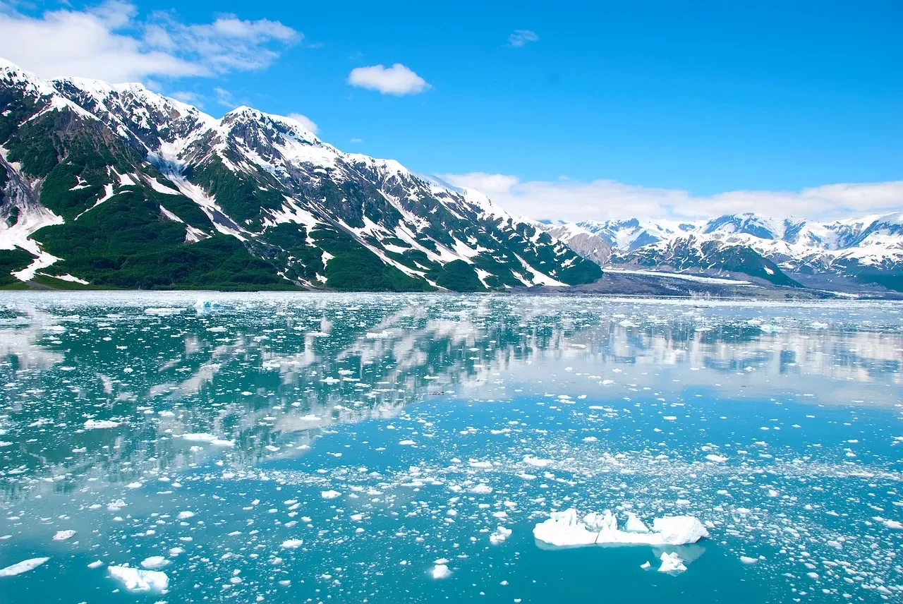 ¿Quién descubrió Alaska?